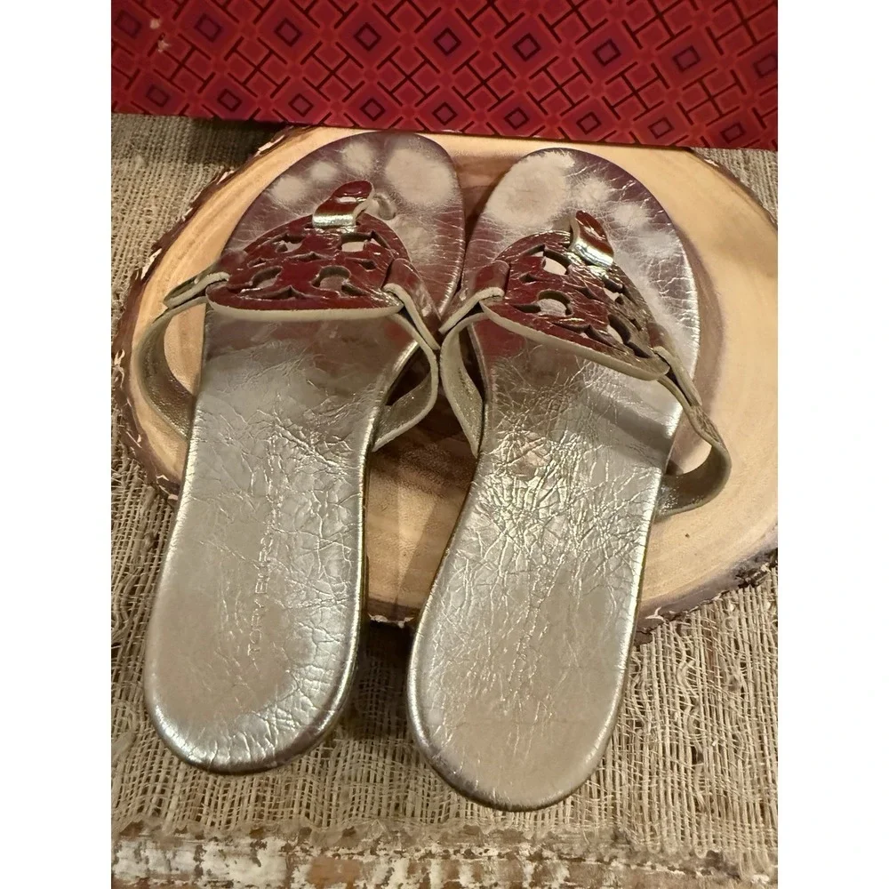 Tory Burch Miller Metallic Wrinkled Leather‎ Sandals in Spark Gold Women's 8